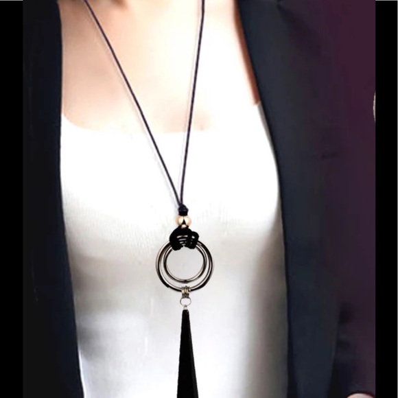 Jewelry - 💖Stunning Gothic Long Pendant